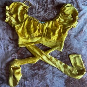 cross the back cropped top with puffy sleeves